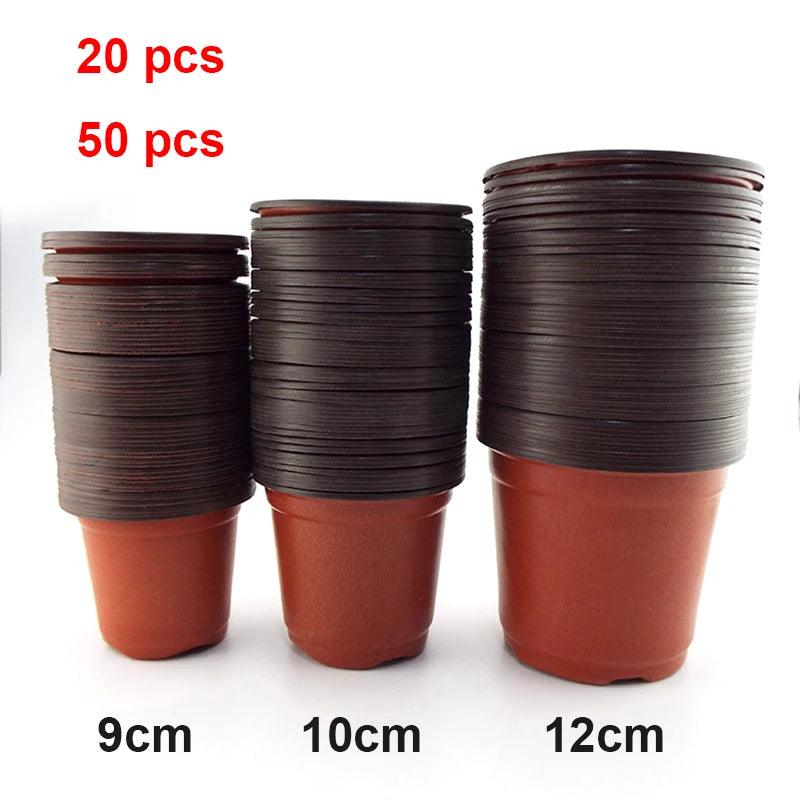 Kit com 20 Vasos Plásticos com Bandeja – Cultive com Facilidade e Estilo em Casa ou no Jardim!
